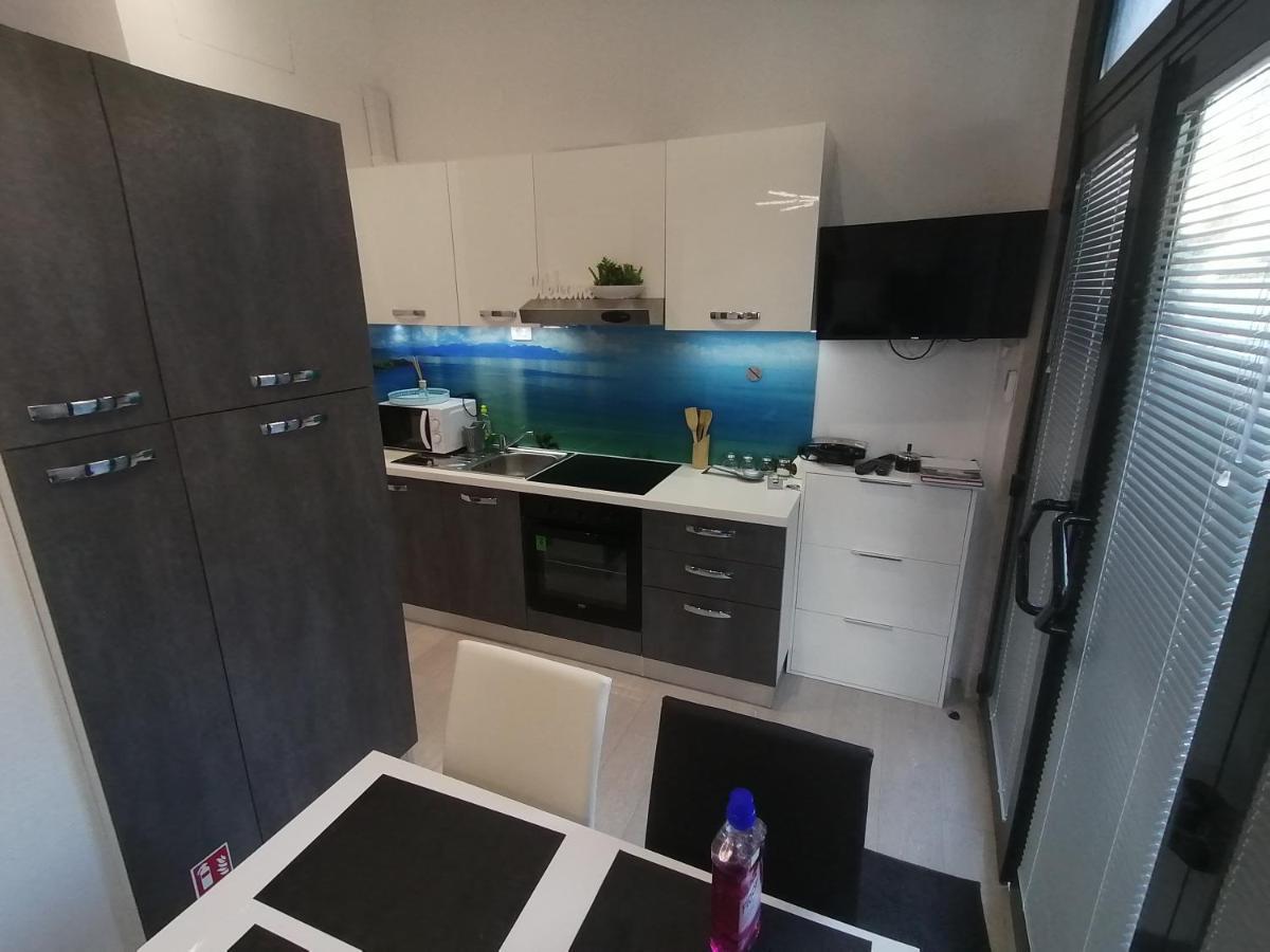 Apartment Rose By The Beach & Tennis Courts Σπλιτ Εξωτερικό φωτογραφία